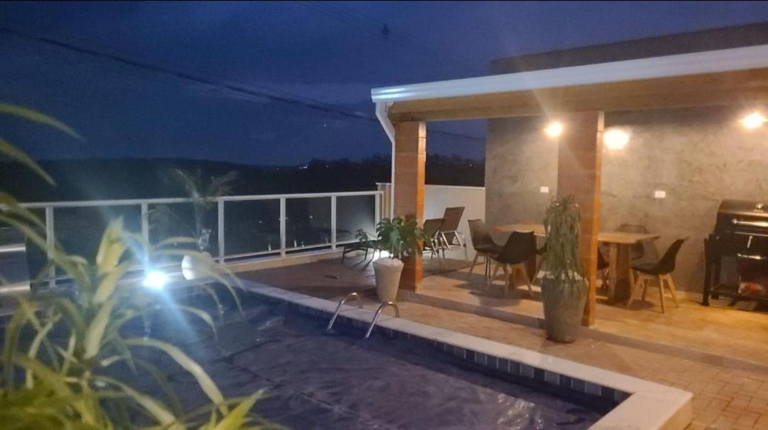 Casa Aconchegante Condominio Fechado Na Natureza Em Sao Roque マイリンケ エクステリア 写真