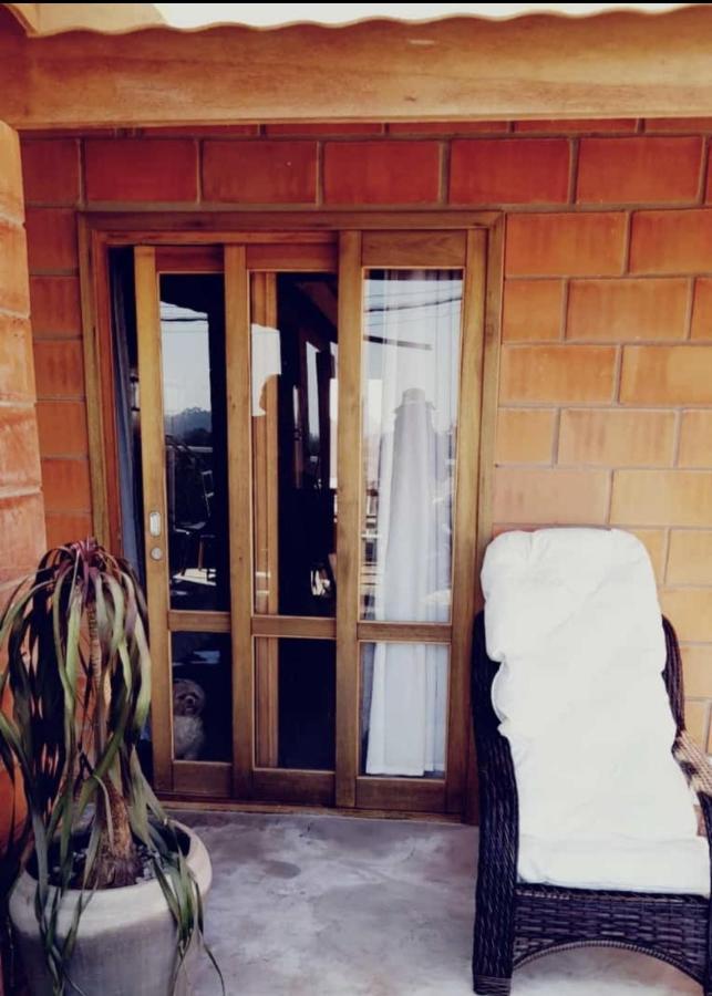 Casa Aconchegante Condominio Fechado Na Natureza Em Sao Roque マイリンケ エクステリア 写真